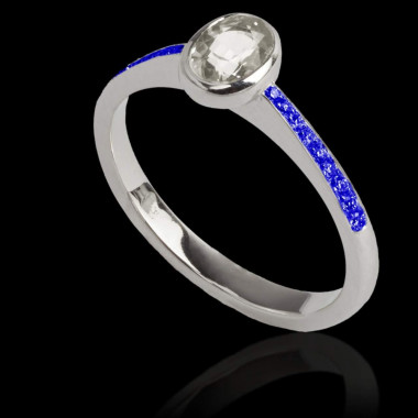 Bague de fiançailles diamant forme ovale pavage saphir bleu or blanc Moon