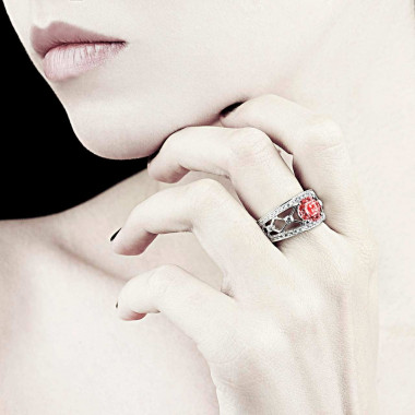 Bague rubis forme rond pavage diamant or blanc Régina Suprema 